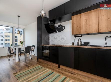 DSC09853-Edit-Edit.jpg | Prodej bytu, 1+kk, 42 m²