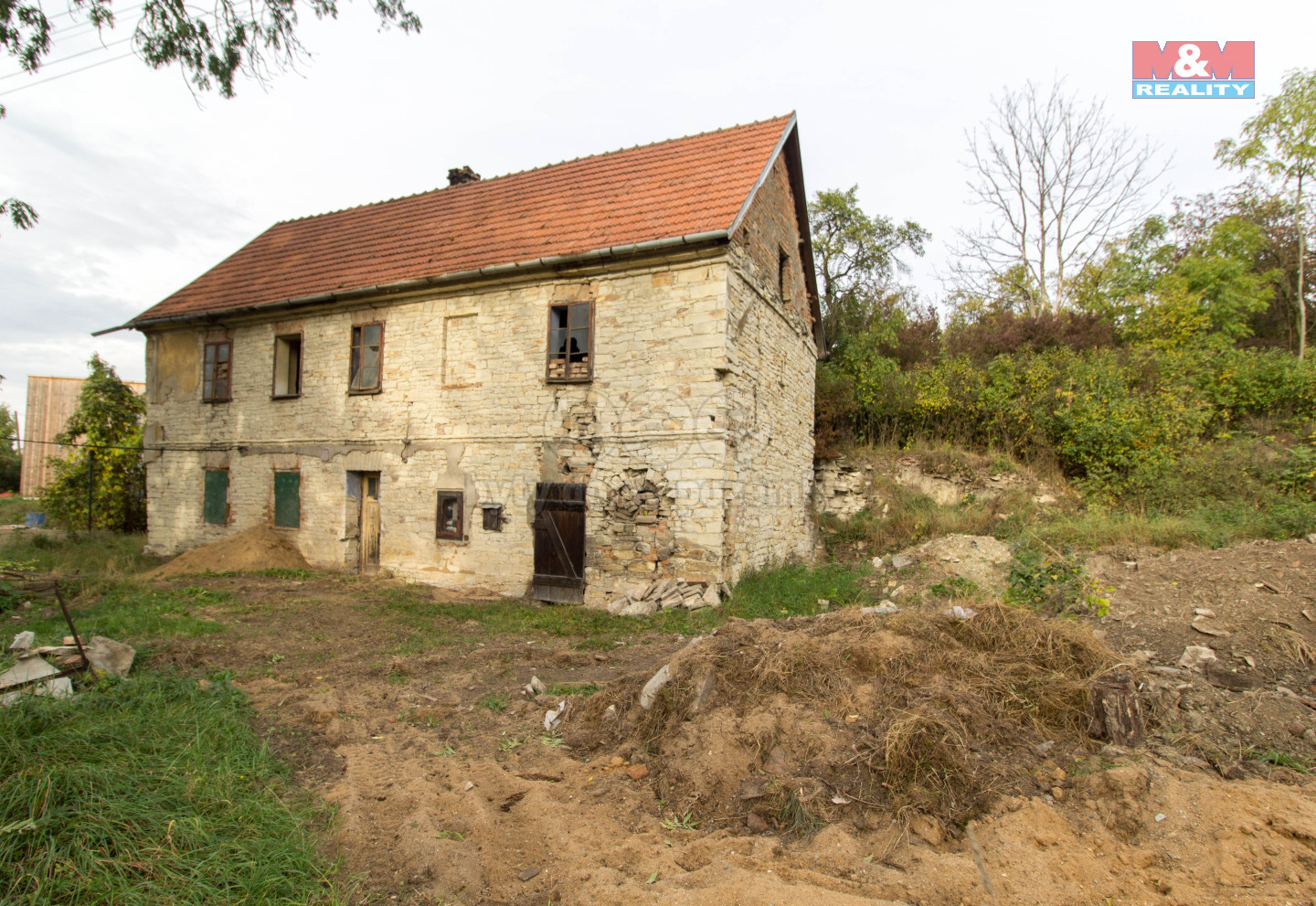 dům