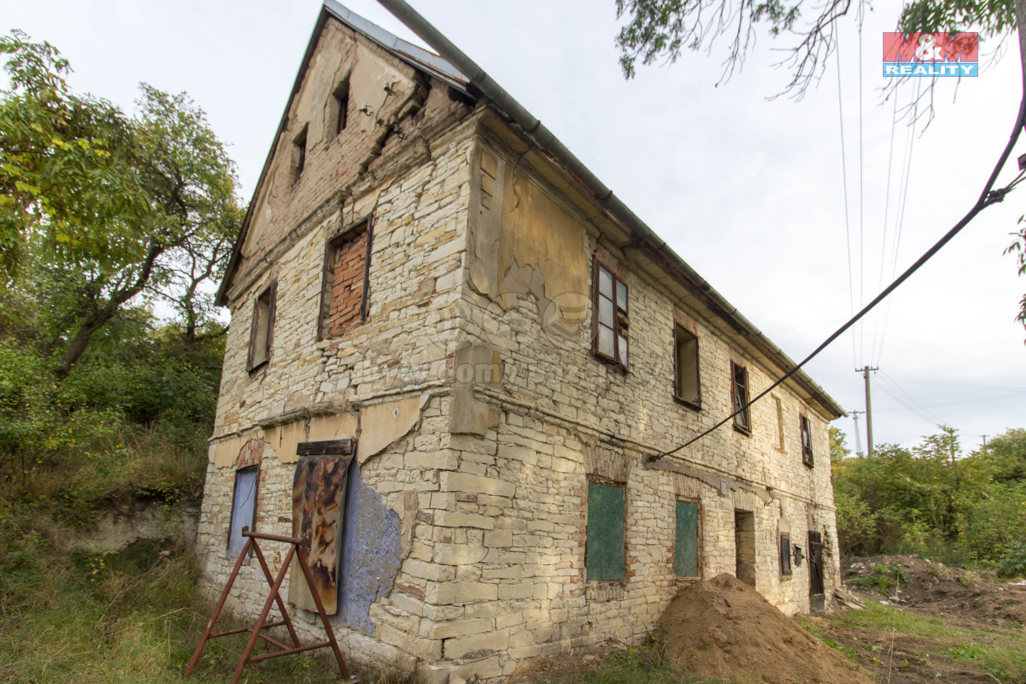 dům