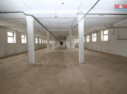 IMG_9023.jpg | Pronájem - skladovací prostor, 3 652 m²