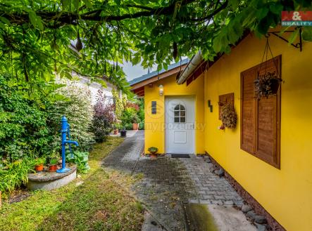 Zahrada - dům | Prodej - dům/vila, 103 m²