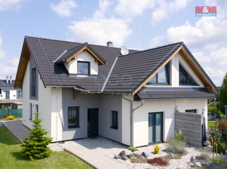 Pohled na dům od jihu | Prodej - dům/vila, 125 m²