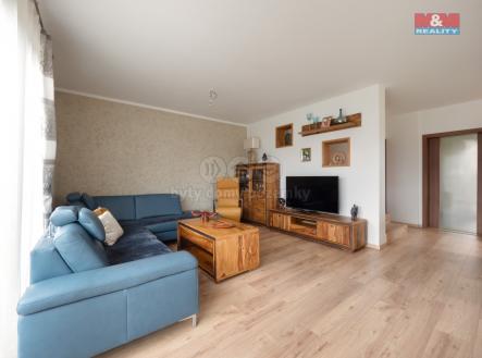 Obývací pokoj + kuchyně | Prodej - dům/vila, 125 m²