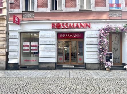 IMG_4783.jpg | Pronájem - obchodní prostor, 252 m²