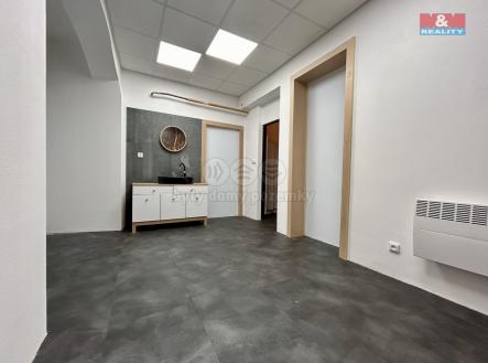 IMG_7885.jpg | Pronájem - obchodní prostor, 23 m²