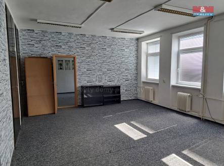 20250612_091825.jpg | Pronájem - kanceláře, 70 m²