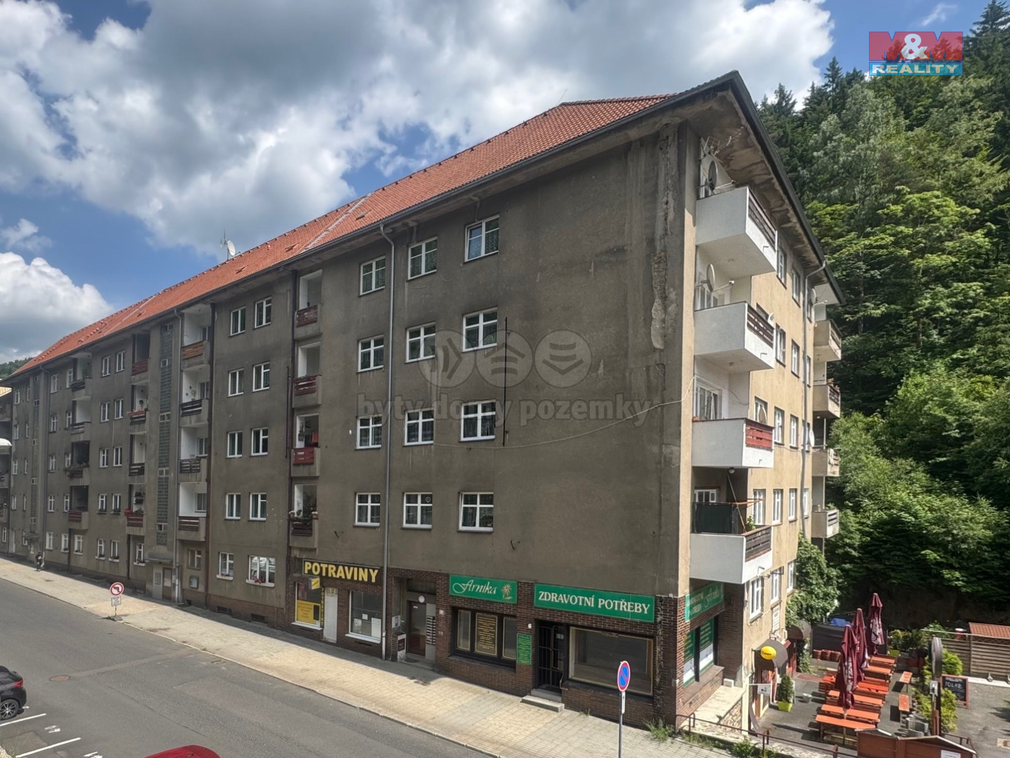 dům