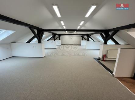 1896F6B5-DFB4-42DE-882D-9E75481E3EE8.jpeg | Pronájem - kanceláře, 277 m²