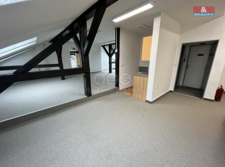 14F93A0B-9CF4-4955-86DF-1DFD9D14E7FD.jpeg | Pronájem - kanceláře, 122 m²