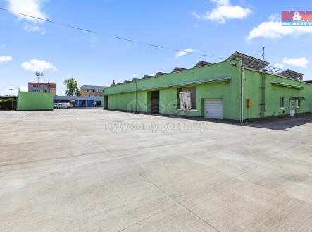 Pohled na areál  | Pronájem - skladovací prostor, 1 072 m²