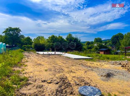 46860a38-894c-4e1d-bc71-8e411f5f4b74-2.jpg | Prodej - pozemek pro bydlení, 877 m²