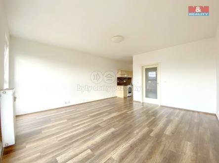 C35CDBB6-F49A-4BE2-980F-46F8BF02B344.jpg | Pronájem bytu, 1+kk, 38 m²