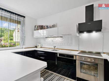 Kuchyně 1.jpg | Prodej - dům/vila, 200 m²
