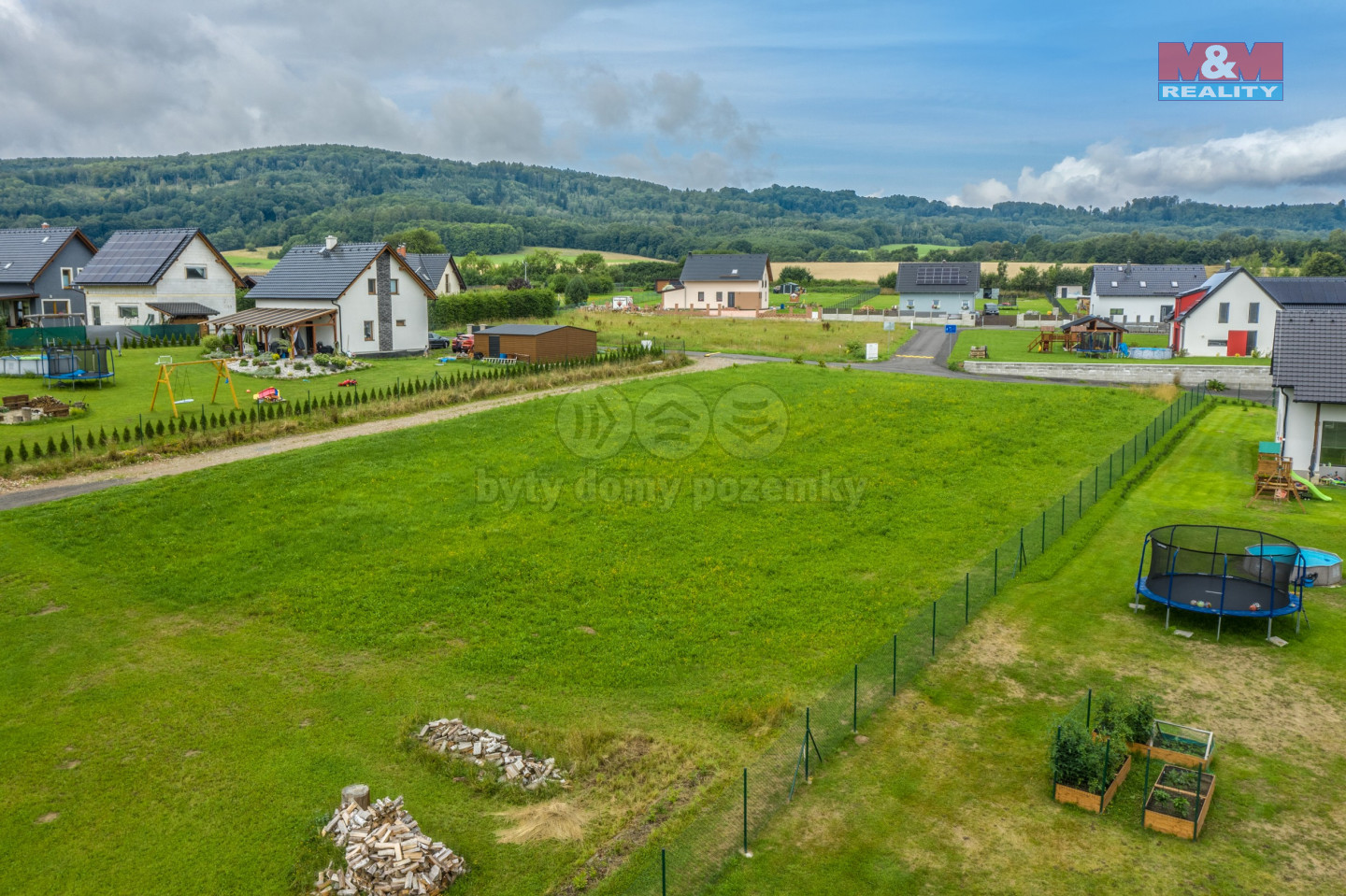 Pohled na pozemek