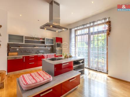 kuchyně | Prodej - dům/vila, 280 m²