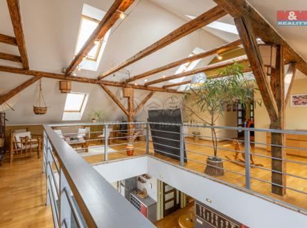 pokoj v patře | Prodej - dům/vila, 280 m²