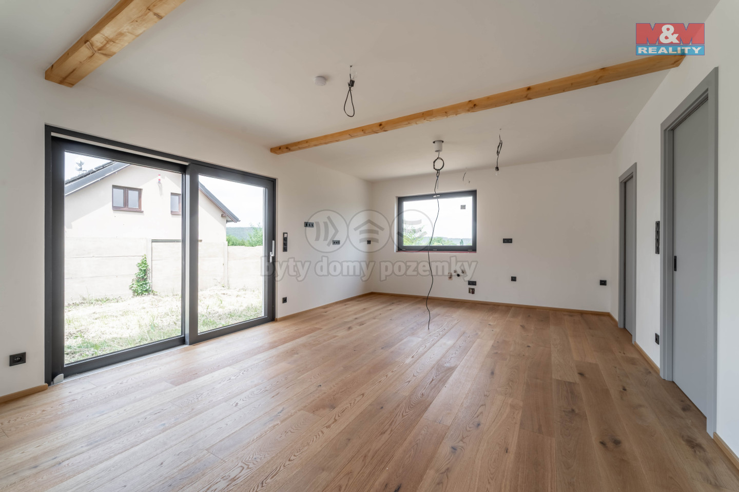 SKR03964-HDR.jpg