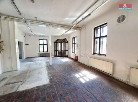 20250625_151606.jpg | Pronájem - obchodní prostor, 221 m²