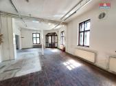 Pronájem - obchodní prostor, 221 m²