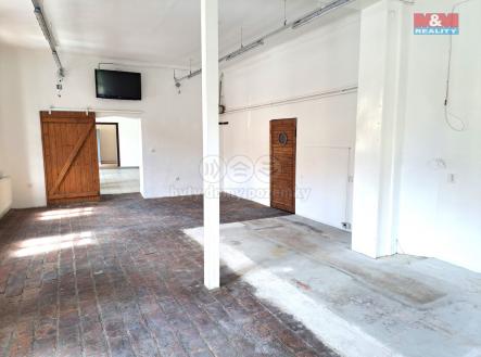 20250625_151100.jpg | Pronájem - obchodní prostor, 221 m²