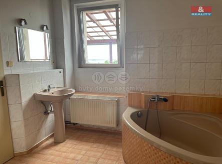 f83518f9-6a0e-4182-a02c-162ac85b1dde.jpeg | Prodej - dům/vila, 130 m²