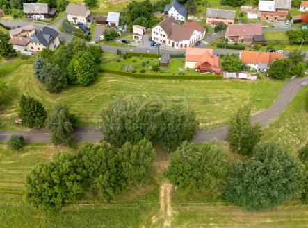 Příjezdová cesta k pozemku | Prodej - pozemek pro bydlení, 1 037 m²
