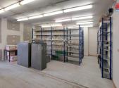 Pronájem - obchodní prostor, 450 m²