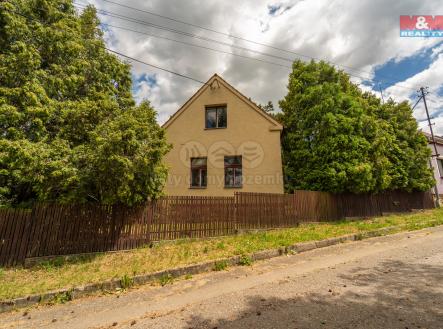 Pohled od silnice  | Prodej - dům/vila, 90 m²