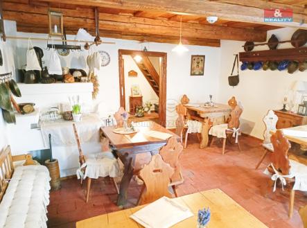 1bfca5c7-d8cb-4146-b07e-000bc6c675bc.jpg | Prodej - obchodní prostor, 180 m²