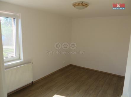 16218d80-3d9d-47e7-87b2-ff96282f5fa0.jpg | Pronájem bytu, 3+1, 60 m²