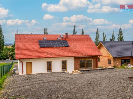 Dům | Prodej - dům/vila, 115 m²