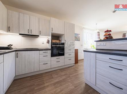 . | Prodej - dům/vila, 127 m²