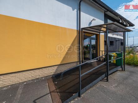 vstup | Prodej - obchodní prostor, 635 m²