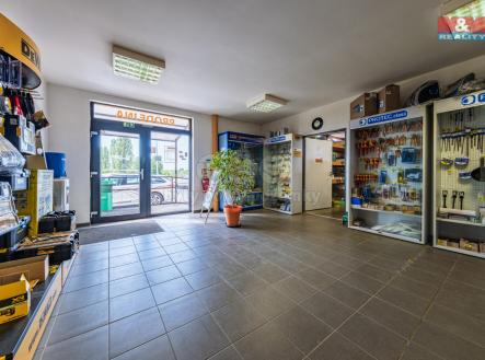prodejna | Prodej - obchodní prostor, 635 m²