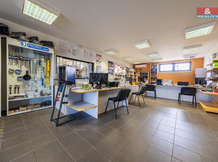 prodejna | Prodej - obchodní prostor, 635 m²
