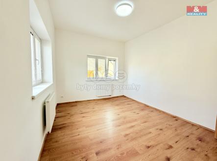 pokoj 1 | Pronájem bytu, 2+1, 55 m²