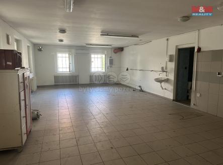 IMG_9358.jpeg | Pronájem - obchodní prostor, 288 m²