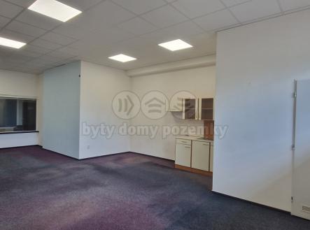 20250709_145225.jpg | Pronájem - obchodní prostor, 47 m²