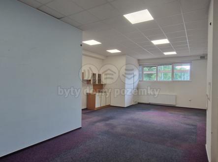 20250709_144831.jpg | Pronájem - obchodní prostor, 47 m²