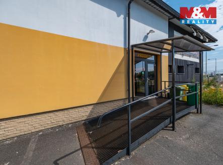 vstup | Prodej - obchodní prostor, 635 m²