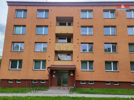 z venku 2.jpeg | Pronájem bytu, 1+1, 34 m²