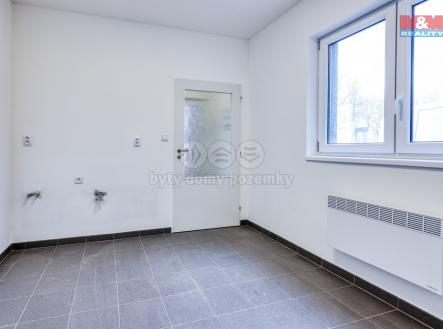 0ef96e6b-3404-4b4d-a4f9-c7bba87aa64f.jpg | Pronájem - kanceláře, 13 m²