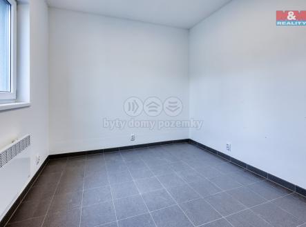 81c266ac-4dd3-4d47-9dab-381b777f8e3a.jpg | Pronájem - kanceláře, 13 m²