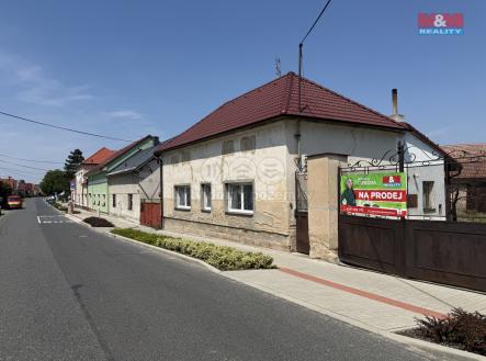 Pohled z ulice | Prodej - dům/vila, 138 m²