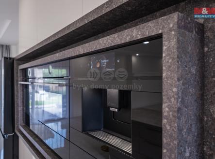 . | Prodej - dům/vila, 166 m²