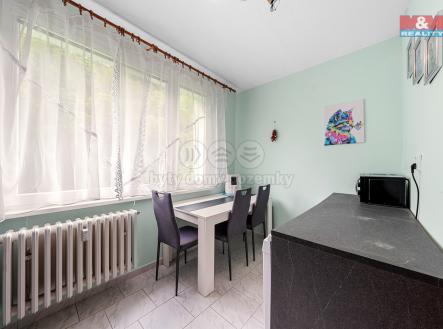 Pod Vrchem 245_8.jpg | Prodej bytu, 3+1, 78 m²