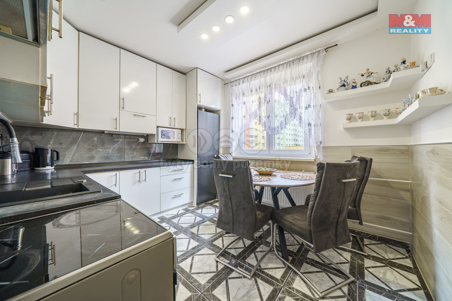 Prodej bytu 4+1, 77 m², Klášterec nad Ohří, ul. Okružní