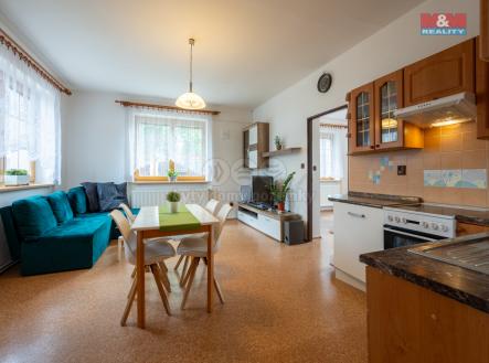 RODINNY DUM CHAROVICE-31.jpg | Prodej - dům/vila, 213 m²