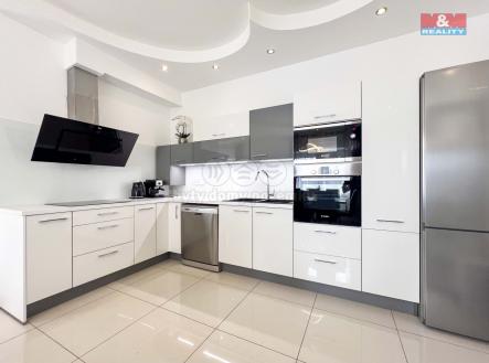 IMG_7545.jpg | Pronájem - dům/vila, 230 m²