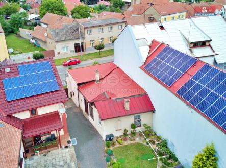 Pohled z výšky | Prodej - obchodní prostor, 92 m²